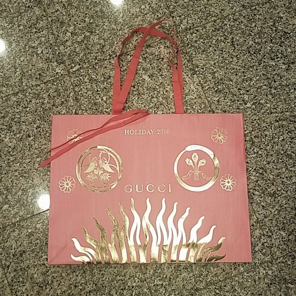 pink gucci shopping bag
